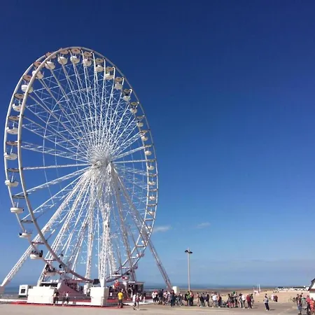 In Near The Beach, Cleaning Included 니우포르트